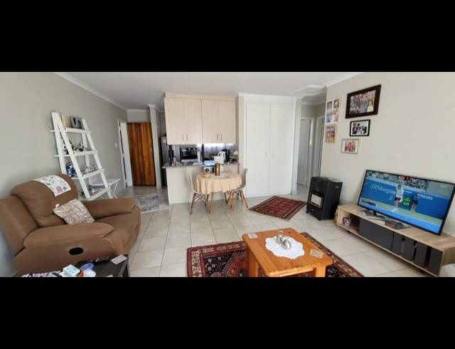 2 BEDROOM TOWNHOUSE FOR SALE IN VERWOERDPARK